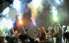 Pussy Riot на концерте Faith No More © РИА Новости, Владимир Астапкович
