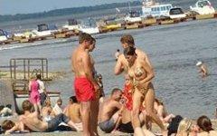 Пляж в Волгограде. Фото с сайта v1.ru