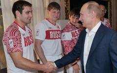 Владимир Путин и российские дзюдоисты © РИА Новости, Алексей Никольский