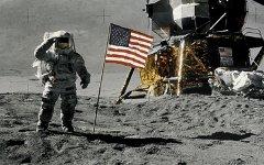 Астронавт NASA на Луне. Фото с сайта nasa.gov