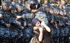 Сотрудники ОМОН. Фото с сайта human-crisis.com