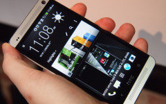 Смартфон HTC One. Фото с сайта amazon.com