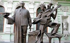 Памятник И.Бродскому и В.Высоцкому. Фото с сайта alladolls.ru