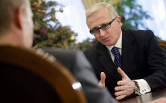Александр Шохин (справа). Фото с сайта government.ru