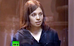 Надежда Толоконникова. Кадр телеканала Russia Today