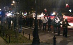 Фото с места событий пользователя Твиттера @J_Coval