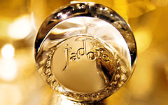  J'adore Le Parfum от Dior. Фото с сайта dior.com