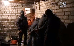 Задержание преступников. Кадр с видео ГУВД Минского горисполкома