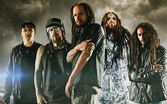 Korn. Фото с офстраницы группы в Facebook