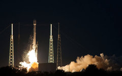 Старт Falcon 9. Фото с сайта spacex.com