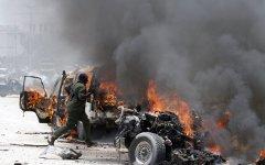 Взрыв в Могадишо. Фото с сайта kalshaalenews.com