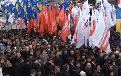 Митинг у Верховной Рады. Стоп-кадр с видео в Youtube