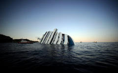 Costa Concordia. Фото с сайта identi.ca