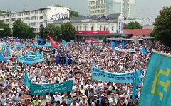 Митинг в Крыму. Фото с сайта qtmm.org