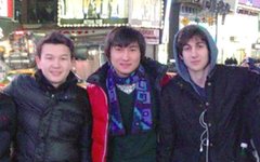 Азамат Тажаяков, Диас Кадырбаев и Джохар Царнаев. Фото с сайта vk.com