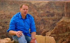 Ник Валленда. Стоп-кадр с видео на nikwallenda.com