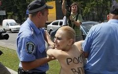 Фото с сайта femen.org