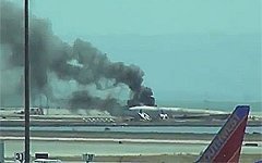 Авария Boeing 777. Стоп-кадр с видео в YouTube