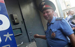 Вход в подъезд дома на Чистопрудном бульваре, 10 © KM.RU, Алексей Белкин
