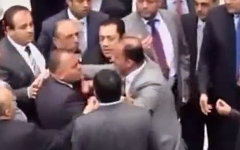 Заседание парламента Иордании в Аммане. Стоп-кадр с видео в YouTube