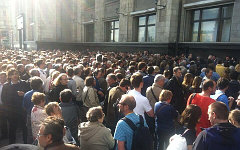Митинг у здания Госдумы. Фото пользователя Твиттер @SObuhov