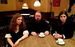 Встреча в клубе. Фото пользователя Twitter @gruppa_voina