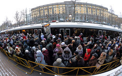 Очередь в храм в Санкт-Петербурге © РИА Новости, Алексей Даничев