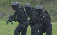 Бойцы SWAT ФБР. Фото с сайта wikipedia.org