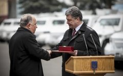 Эртугрул Апакан и Петр Порошенко. Фото с сайта president.gov.ua