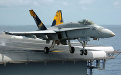 F/A-18. Фото с сайта wikimedia.org