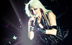 Doro. Фото Натальи Ступниковой с сайта doromusic.de