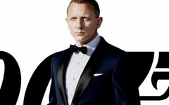 Фрагмент постера к фильму «007: Координаты «Скайфолл»