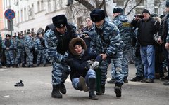 Задержания у суда 21 февраля © KM.RU, Алексей Белкин