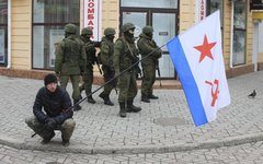 Военные в Симферополе. Фото пользователя Twitter @rzhev 