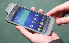 Samsung GALAXY Core Advance. Фото с сайта samsung.com
