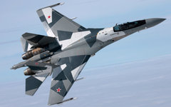 Самолет Су-35. Фото с сайта sukhoi.org
