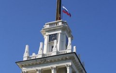 Куранты Матросского клуба в Севастополе. Фото с сайта 0692.ua 