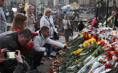 Возложение цветов в память о погибших на Майдане © РИА Новости, Григорий 