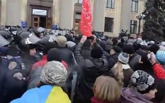 Митинг в Харькове. Стоп-кадр с видео в YouTube