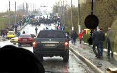 Один из действующих блокпостов на въезде в Славянск. Фото из Твиттера @oivshina