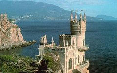 Ласточкино гнездо, Крым. Фото с сайта tourprom.ru