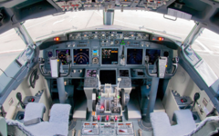 Кабина Boeing 737-800. Фото с сайта wikipedia.org