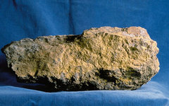 Урановая руда. Фото с сайта naturalresources.house.gov