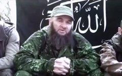 Доку Умаров. Стоп-кадр из видео в YouTube