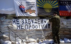 Один из блокпостов ополчения в Славянске © РИА Новости, Михаил Воскресенский