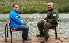 В.Мединский и Д.Рогозин в Приднестровье 9 мая. Фото из Твиттера вице-премьера РФ