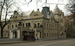 Здание посольства Индии в Москве. Фото NVO с сайта wikimedia.org 