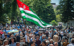 Митинг оппозиции в Абхазии © РИА Новости, Михаил Мокрушин