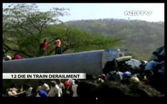 Место крушения поезда. Стоп-кадр телеканала NDTV