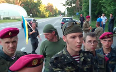 Солдаты роты Нацгвардии Украины. Кадр из видео в YouTube